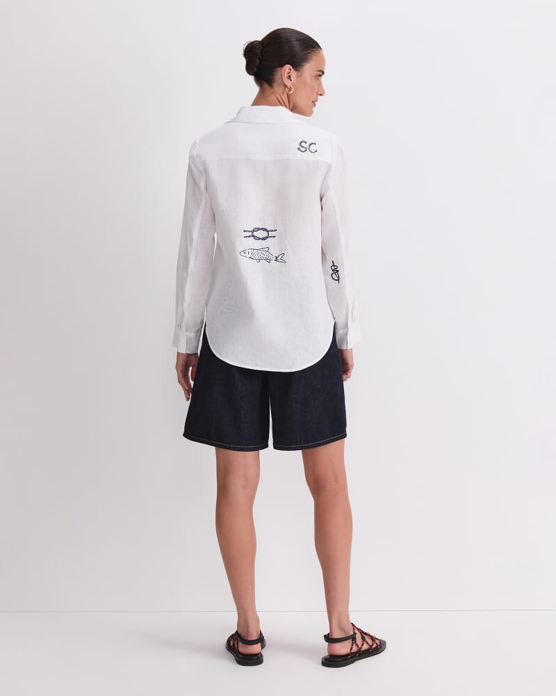 Ariana Embroidered Shirt in WHITE/NAVY