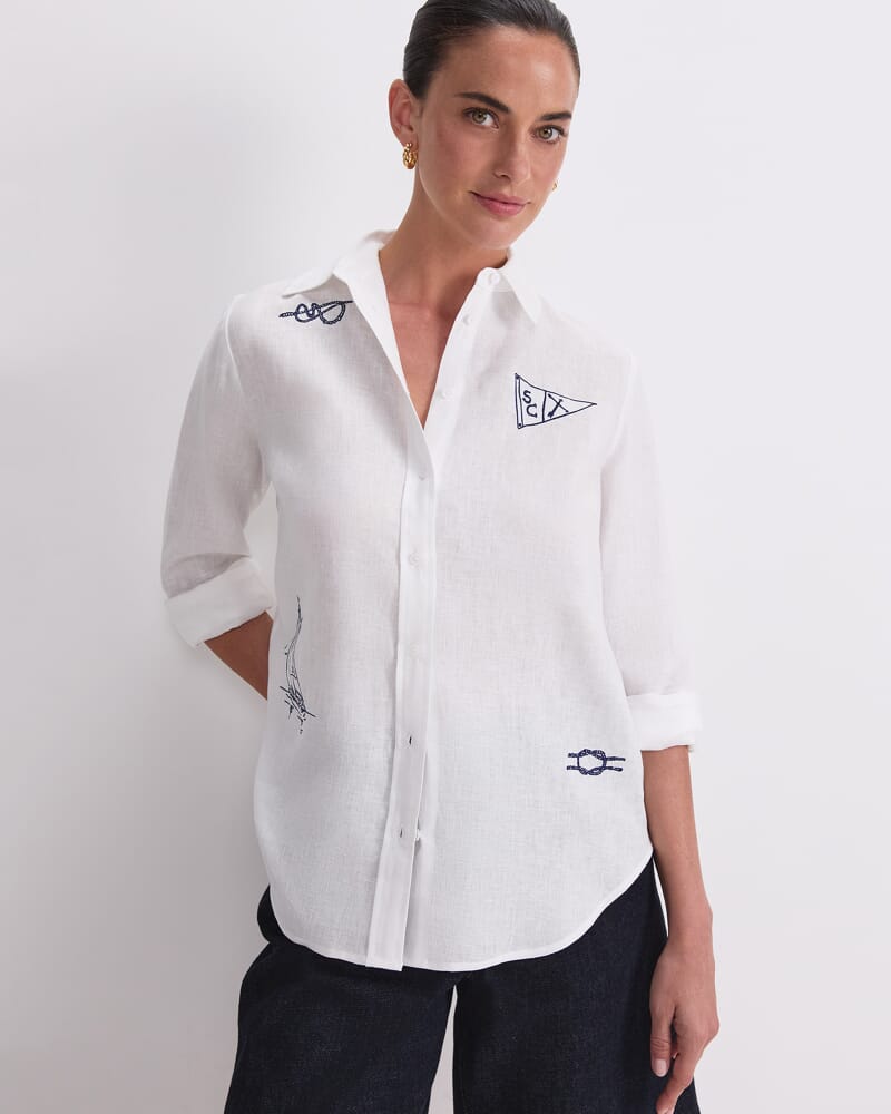 Ariana Embroidered Shirt in WHITE/NAVY