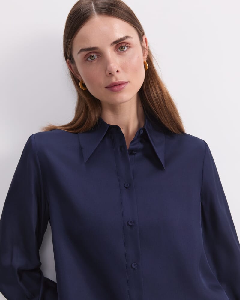 Mira Silk Blouse in NAVY