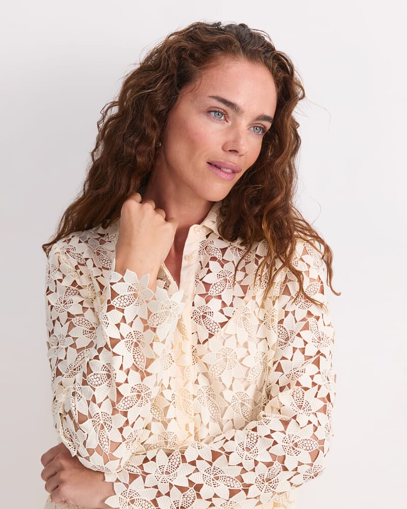 Flora Lace Blouse in IVORY