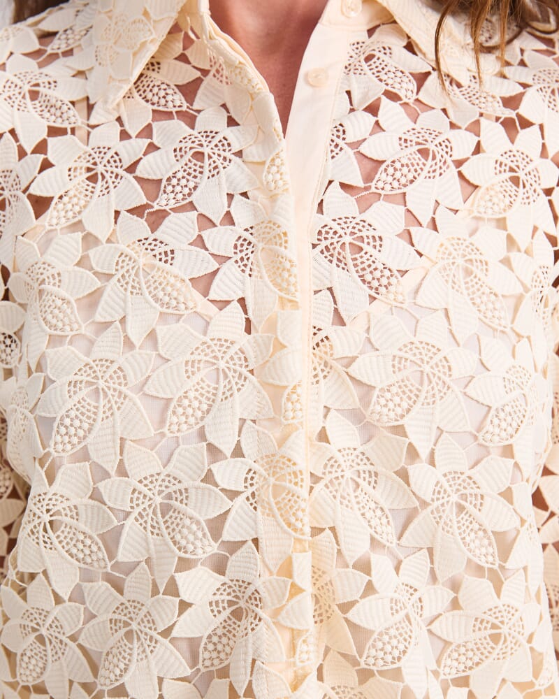 Flora Lace Blouse in IVORY