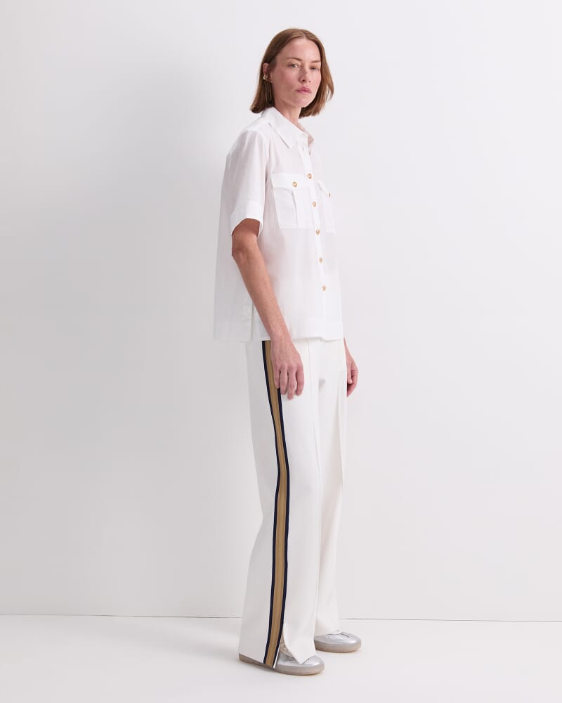 Navigator Short Sleeve Shirt in WHITE