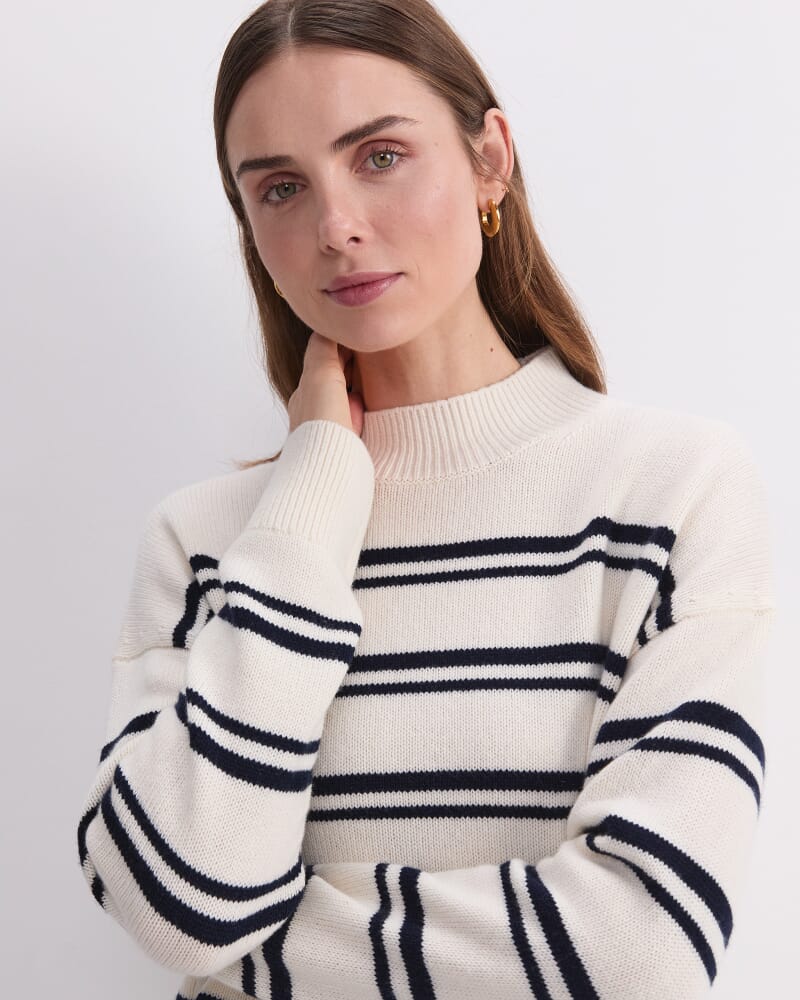Pearl Relaxed Wool Sweater in WINTER WHITE/ NAVY
