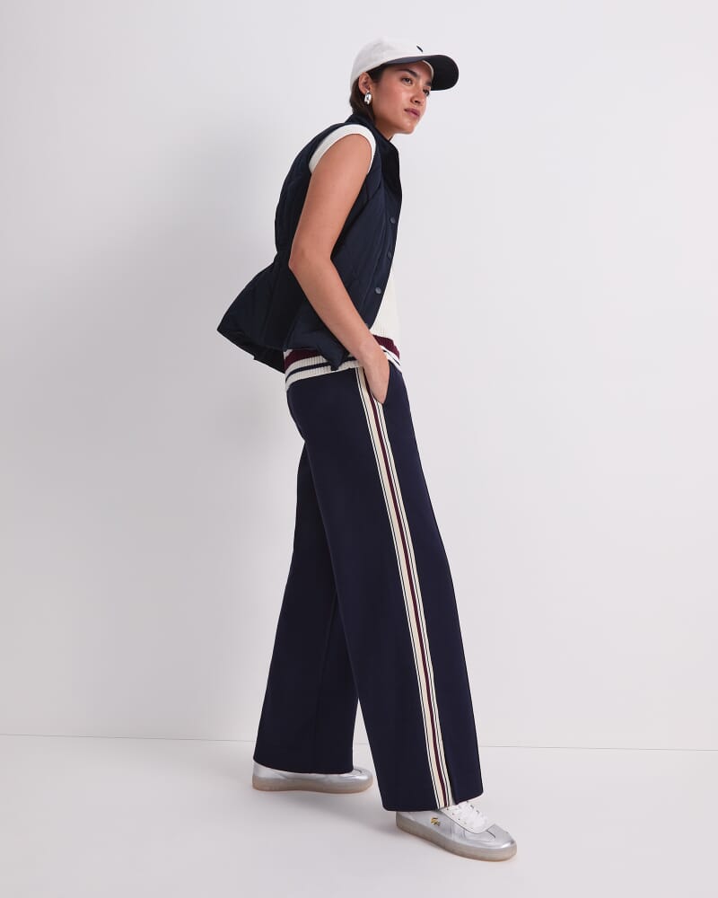 Bailey Track Pant in NAVY