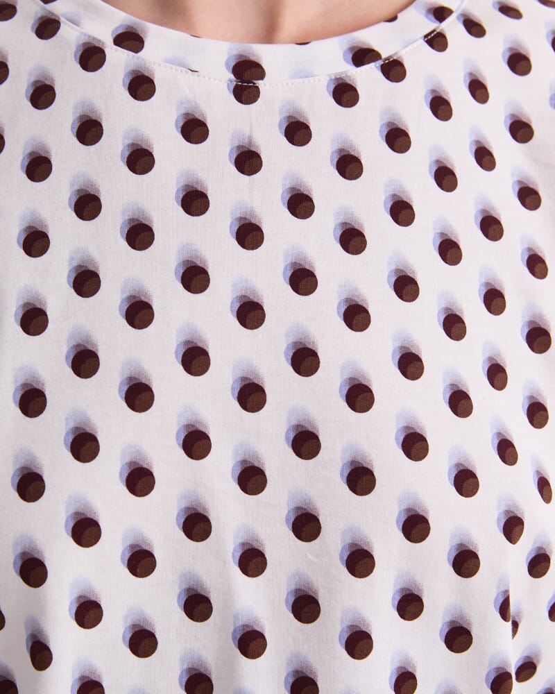 Spot Print Merc Tee in CHOC/WHITE