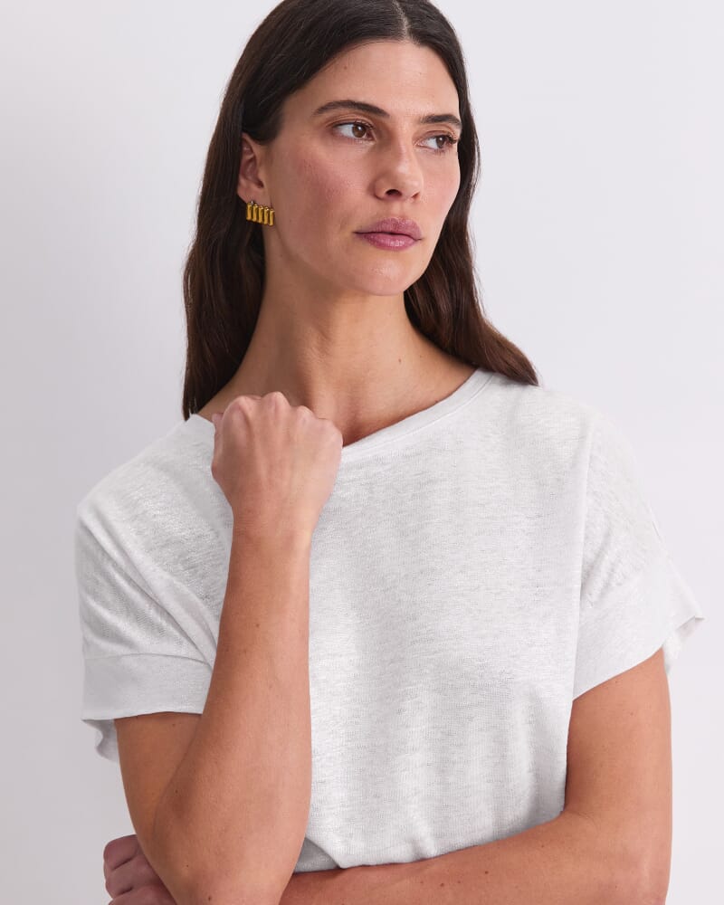 Tonia Crew Neck Linen Tee in WHITE