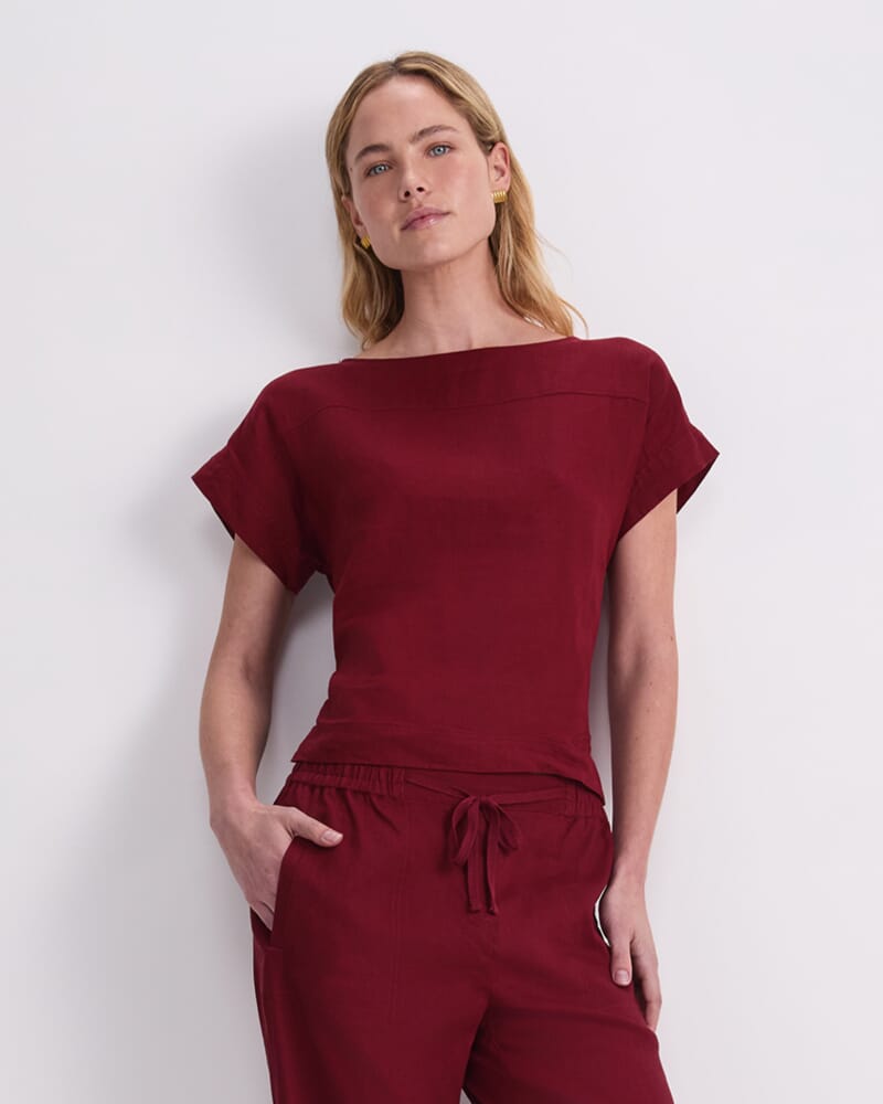 Dahlia Shell Top in PINOT