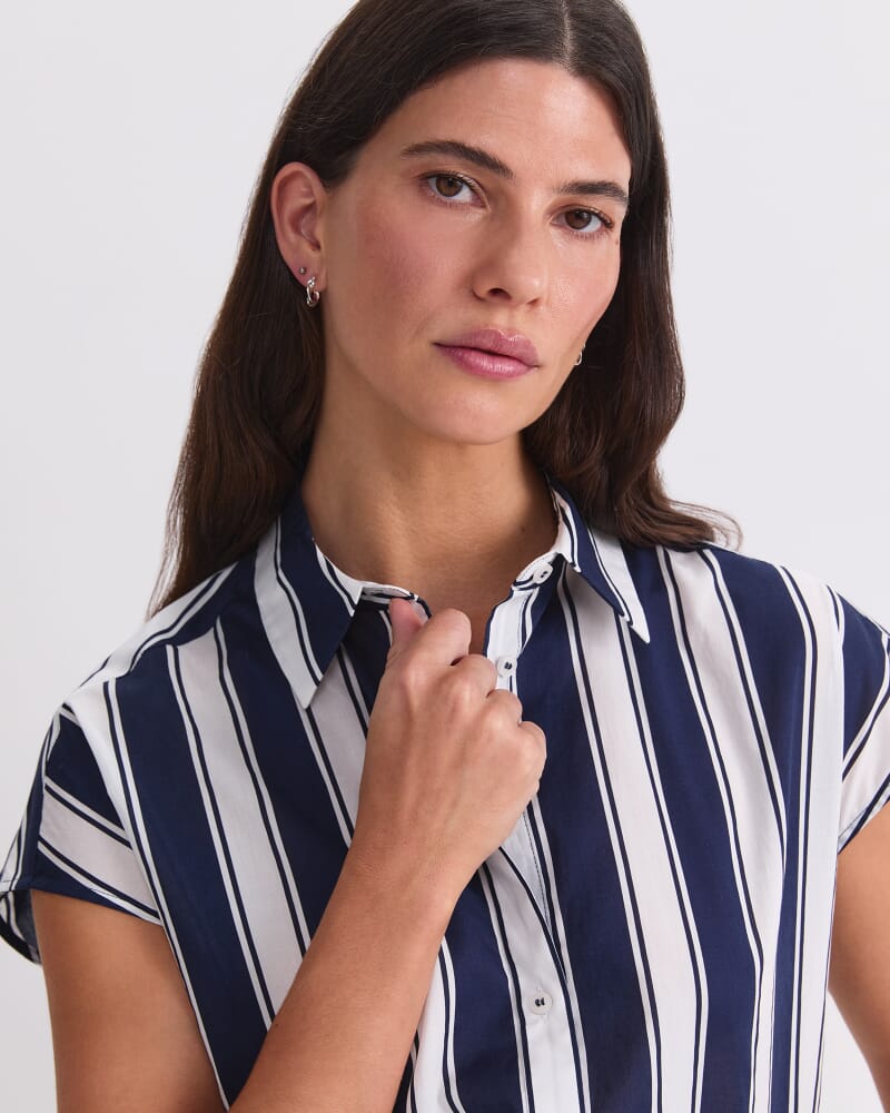 Short Sleeve Lily Voile Shirt in NAVY