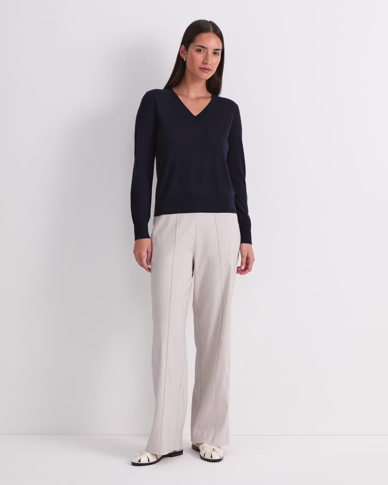 Francis Merino V-Neck Knit in NAVY