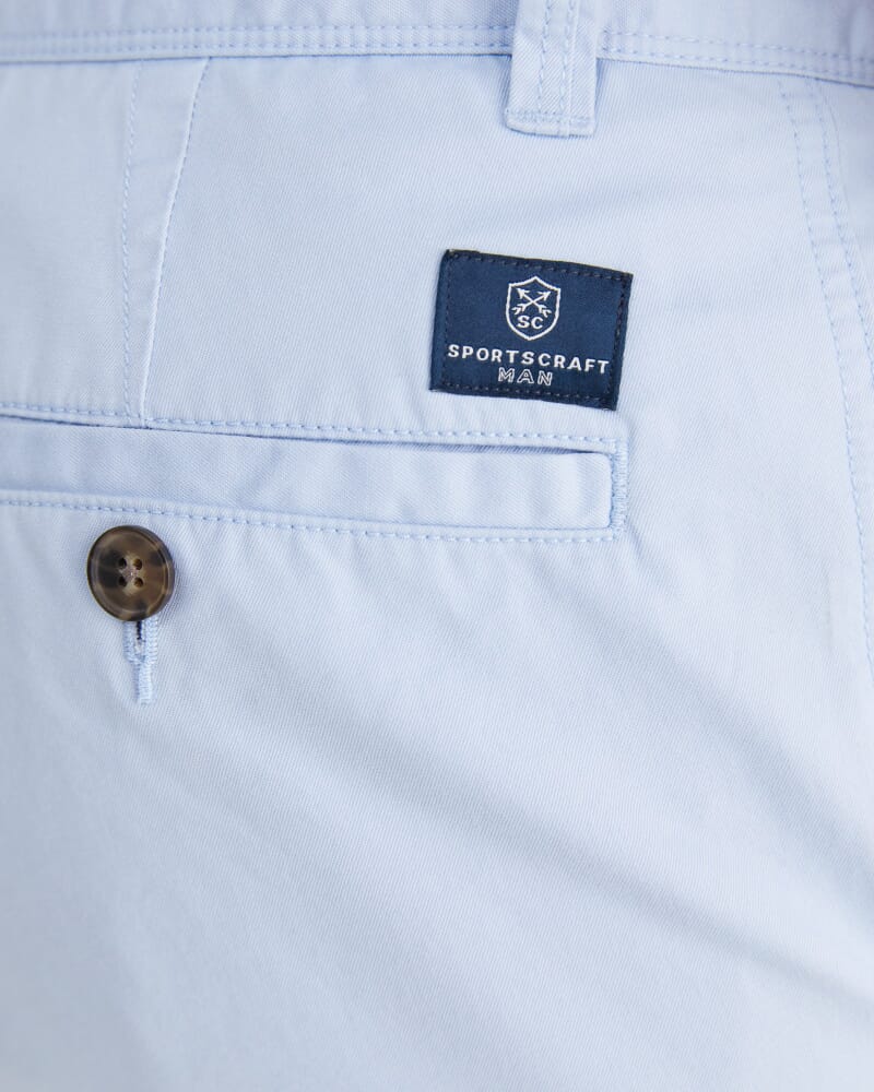 Classic Chino Short in FROST BLUE