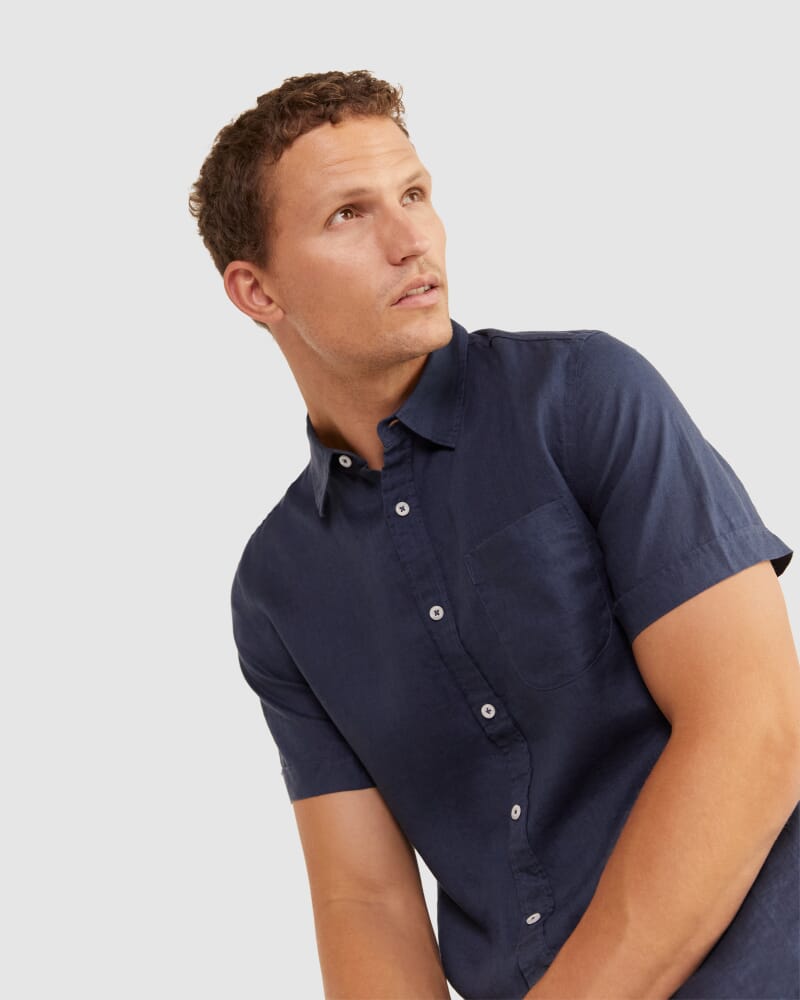 Linen Short Sleeve Shirt in NAVY