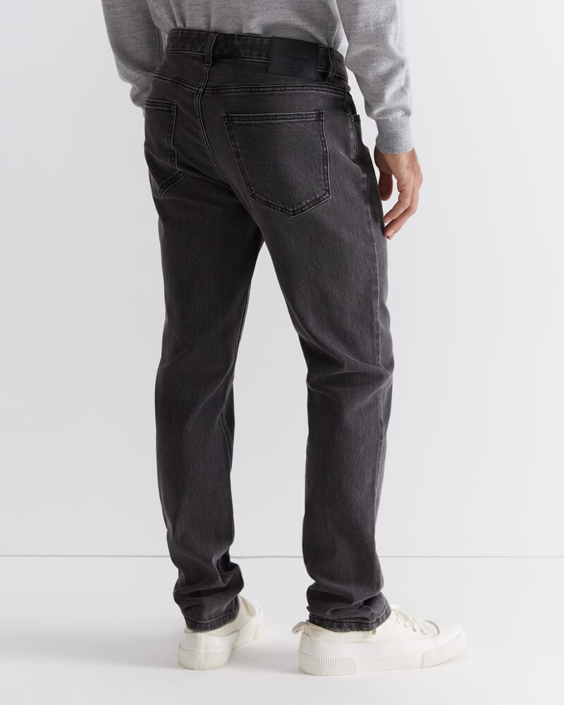 Jackson Slim Jean in DARK GREY