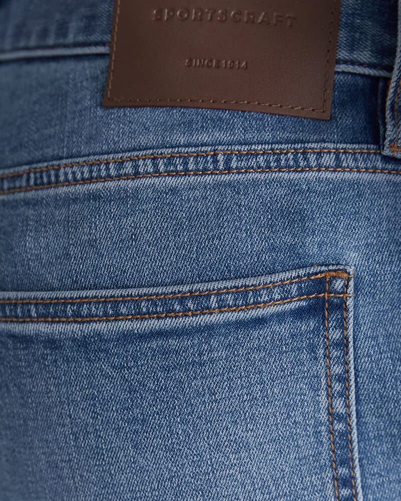 Jackson Slim Jean in LIGHT BLUE WASH