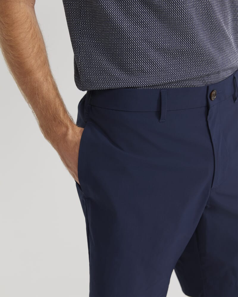Newport Travel Short in NAVY