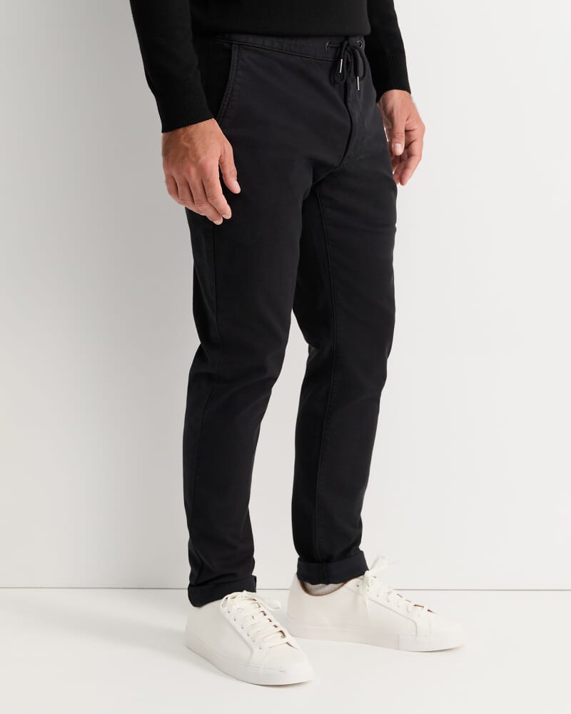 Roger Jogger in BLACK