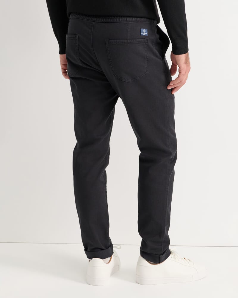 Roger Jogger in BLACK