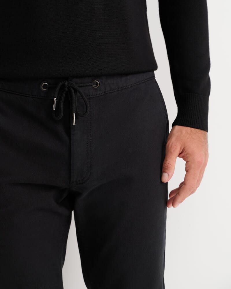 Roger Jogger in BLACK