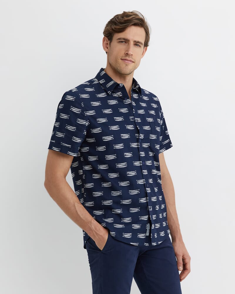 Lake Side Short Sleeve Shirt in NAVY/WHITE