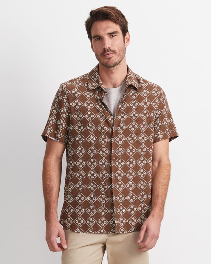 Howes Short Sleeve Print Shirt in BROWN