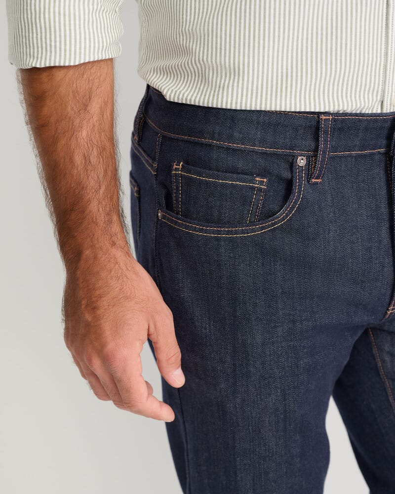 William Straight Leg Jean in RAW WASH