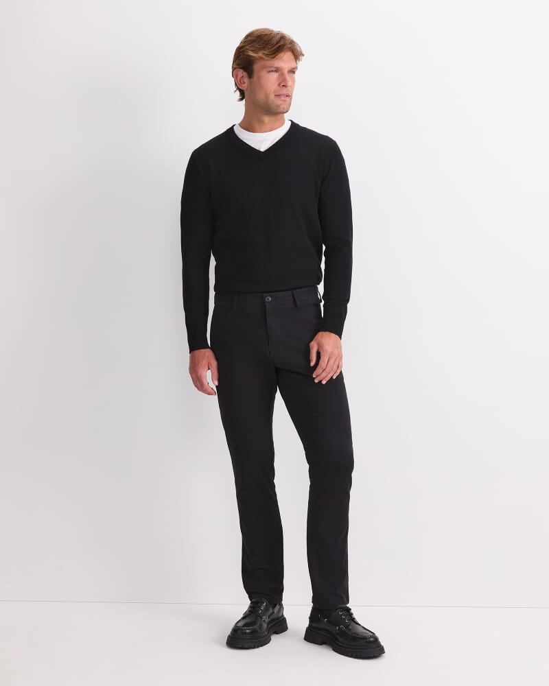 Jones Chino in BLACK