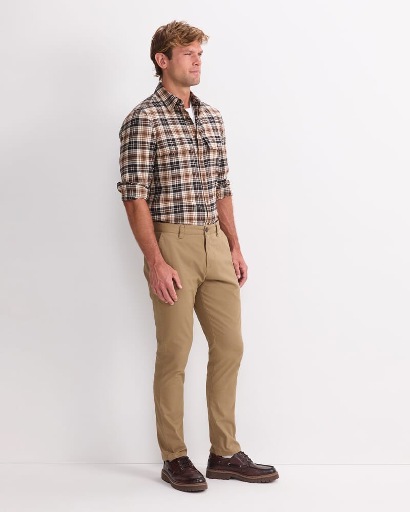 Jones Chino in LATTE