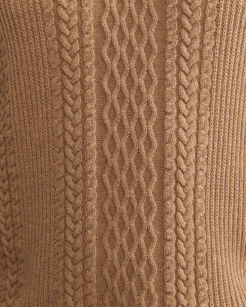 Joshua Cable Crew Knit in TOFFEE