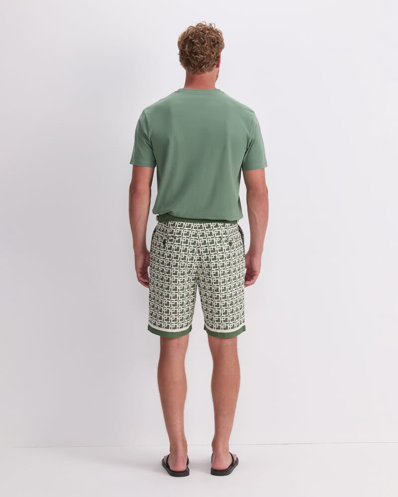 Dominic Linen Short in PESTO