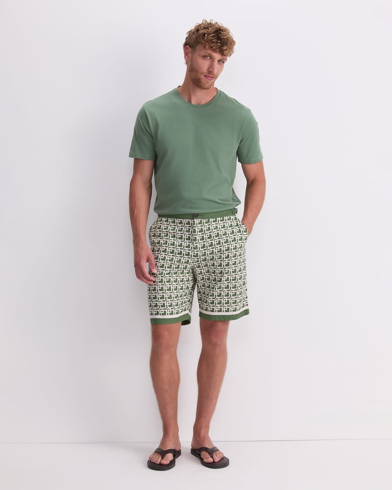 Dominic Linen Short in PESTO
