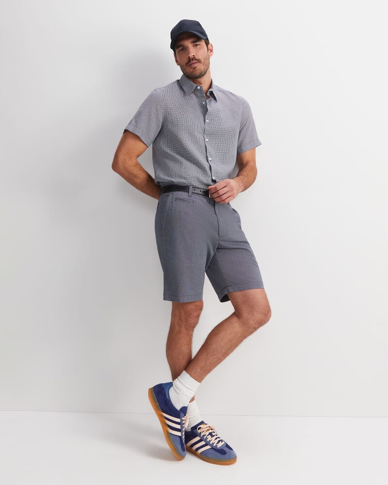 Trey Classic Short in NAVY