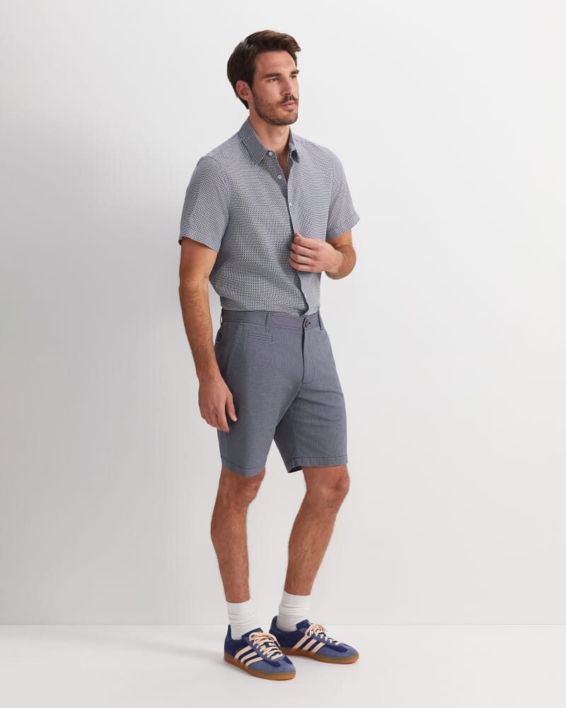 Trey Classic Short in NAVY