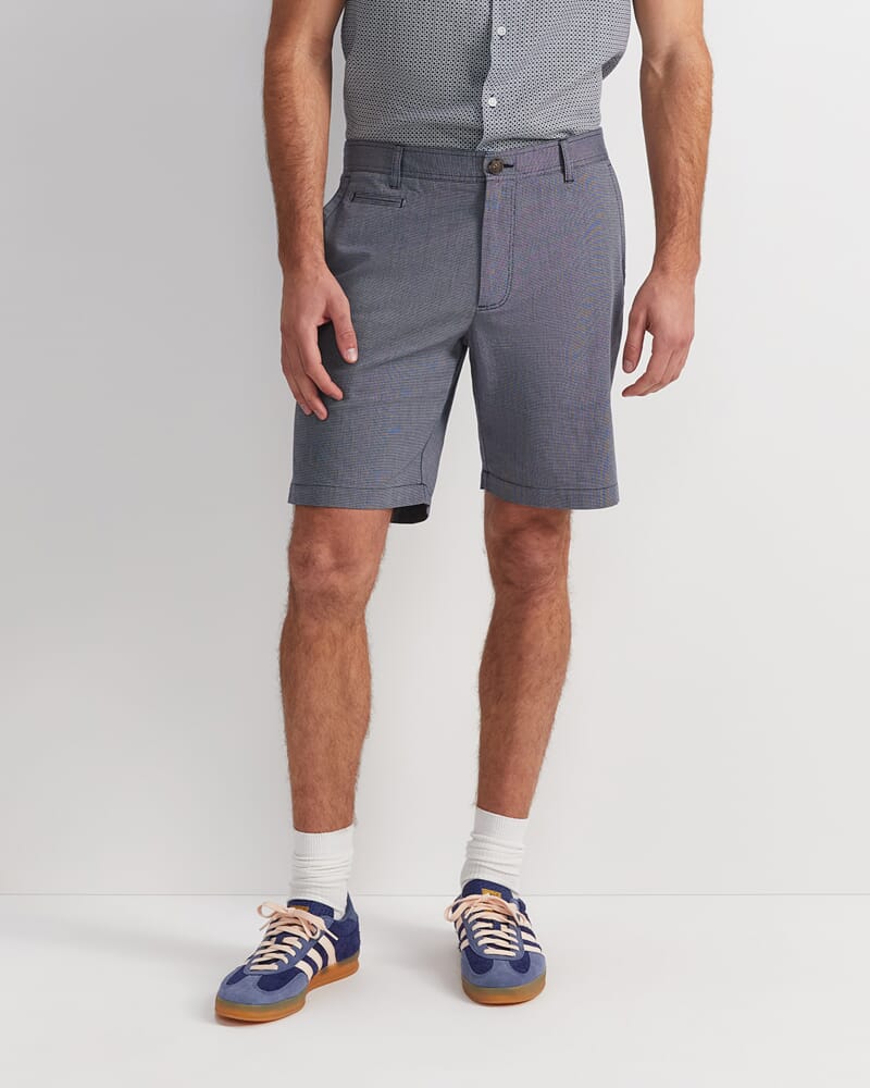 Trey Classic Short in NAVY