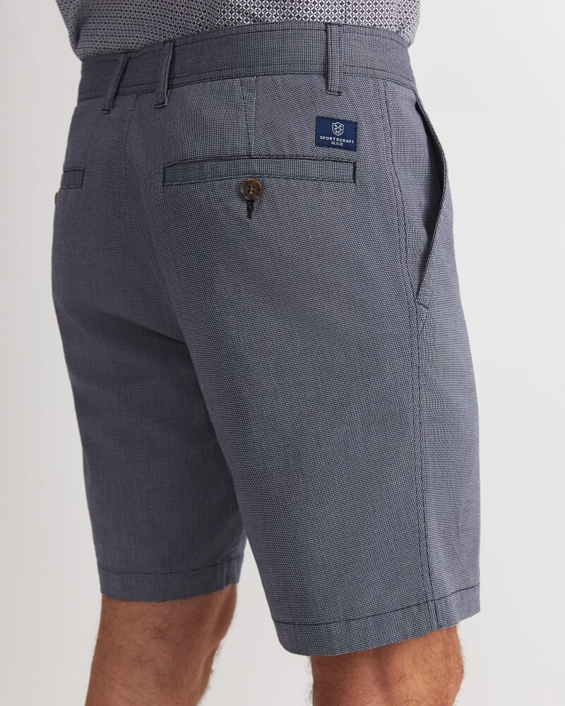 Trey Classic Short in NAVY