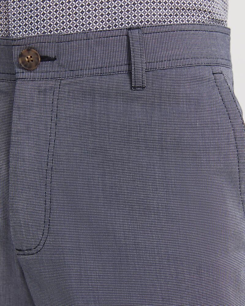 Trey Classic Short in NAVY