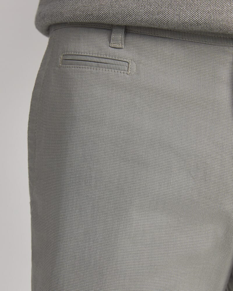 Trey Classic Short in OLIVE