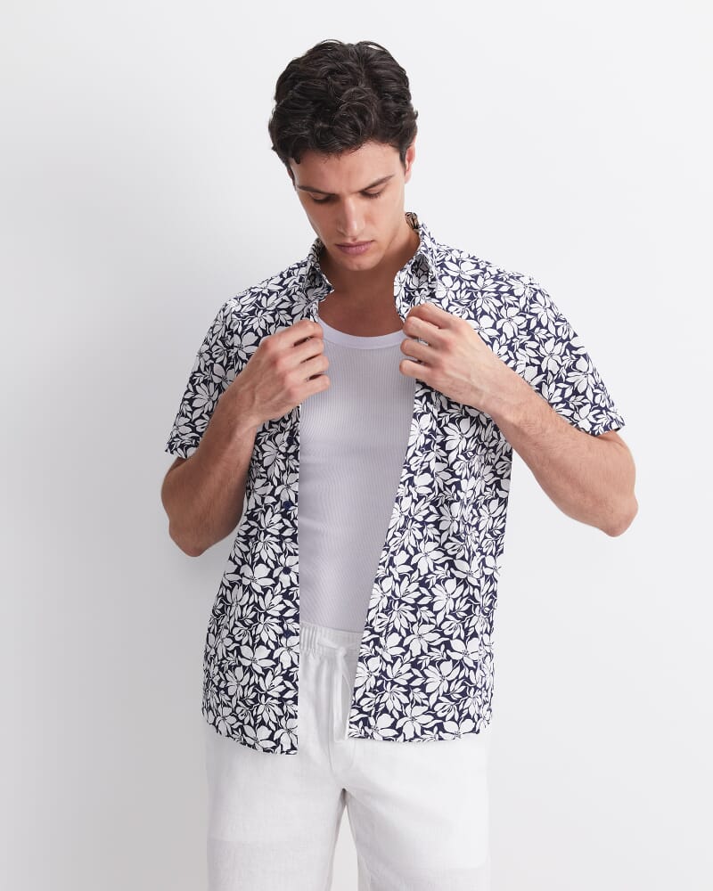 Caffery Yarn-Dyed Linen Short in WHITE