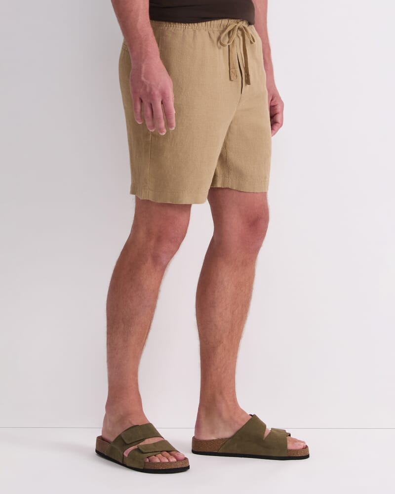 Caffery Yarn-Dyed Linen Short in KELP