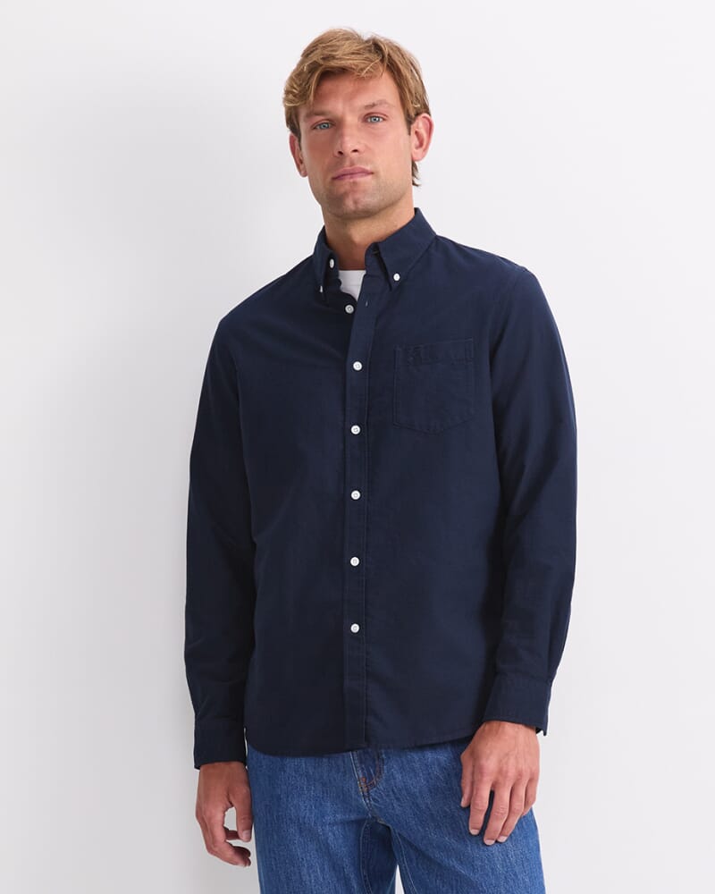 Long Sleeve Oxford Shirt in CLASSIC NAVY