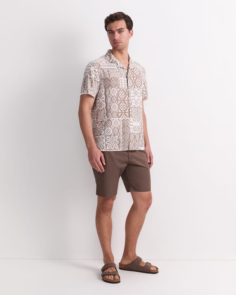 Casper Short Sleeve Print Shirt in FAWN