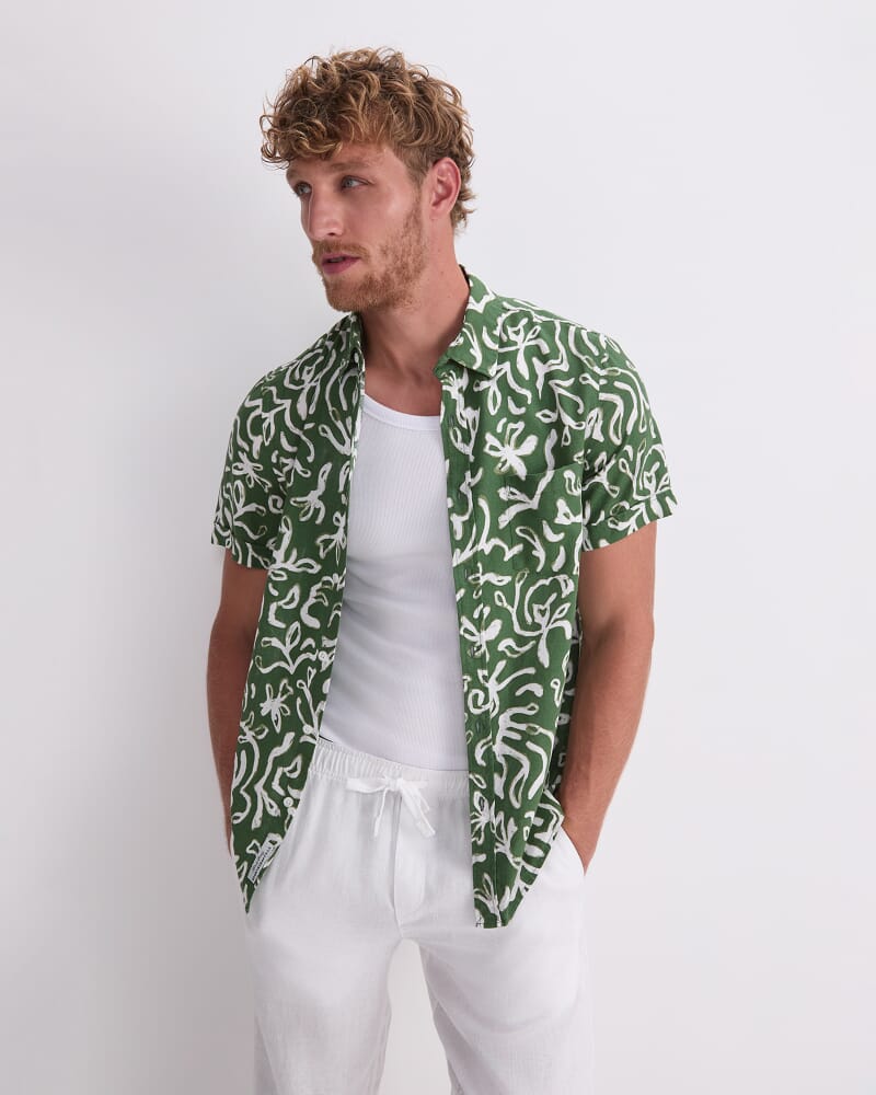 Milo Short Sleeve Print Shirt in PESTO
