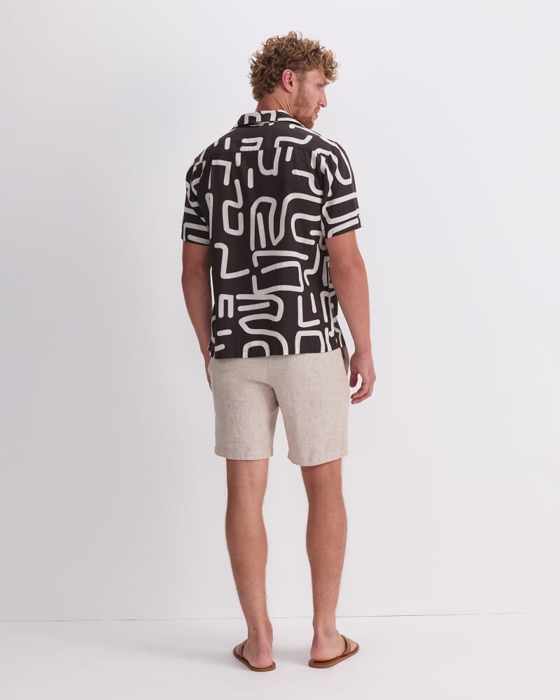 Kewarra Resort Shirt in CHOC/WHITE