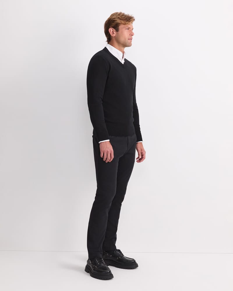 Merino V-Neck Knit in BLACK