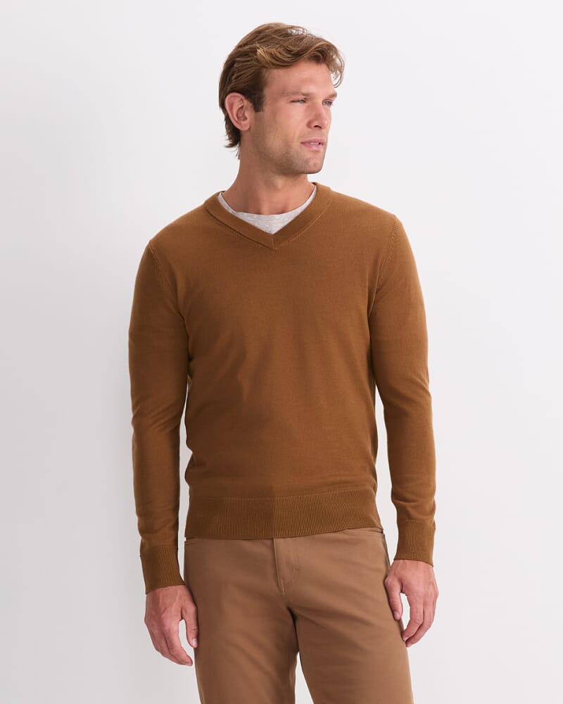 Merino V-Neck Knit in BRANDY