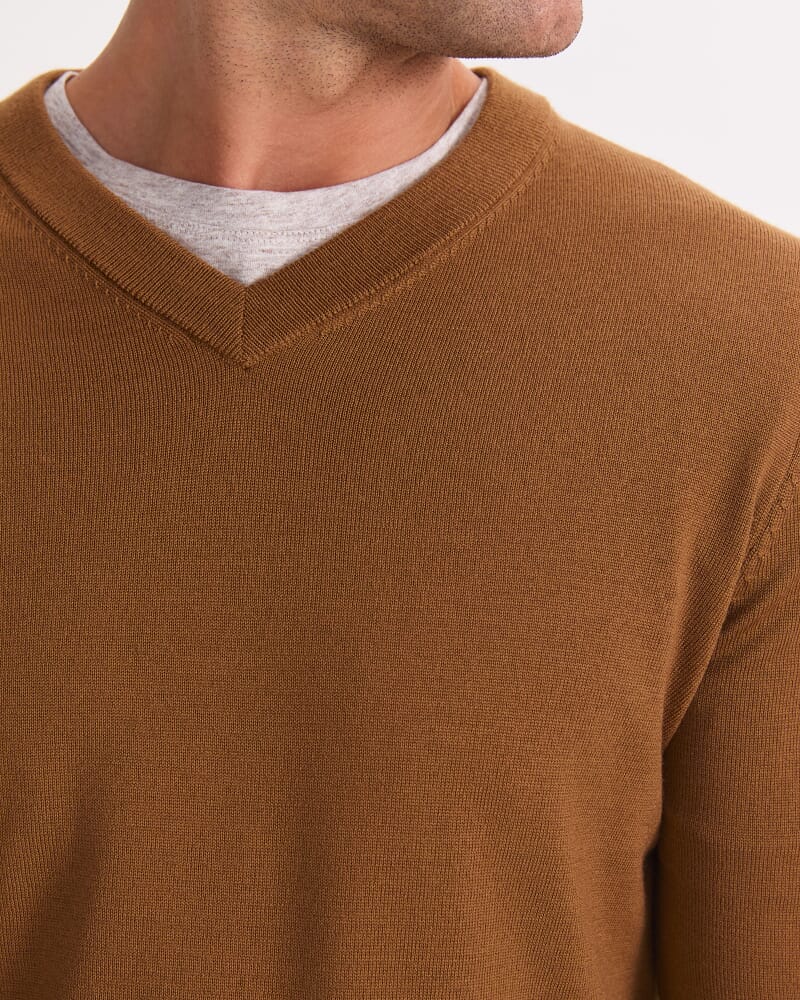 Merino V-Neck Knit in BRANDY