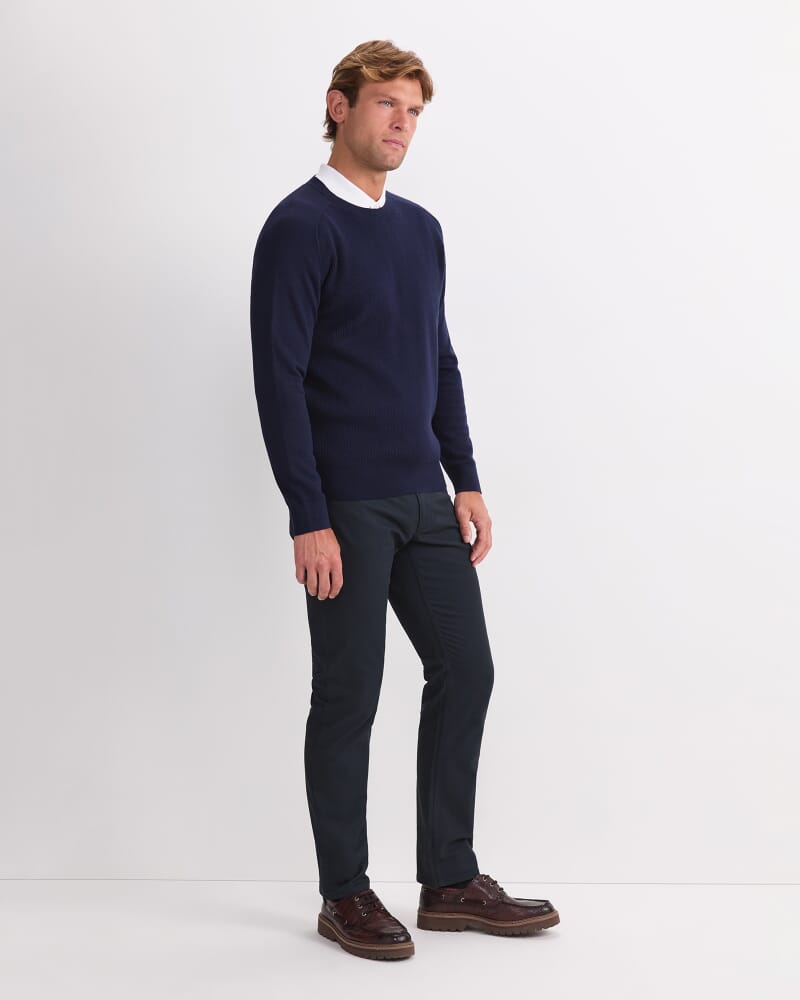 Raglan Crew Neck Sweater in NAVY