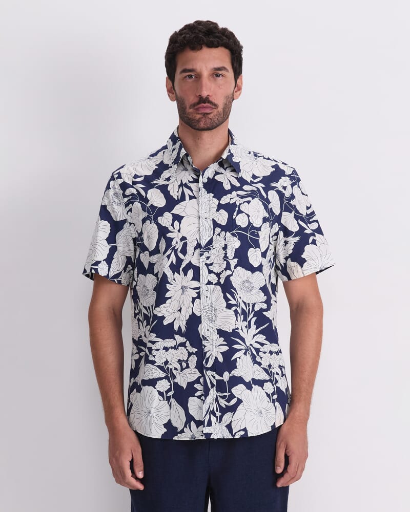 Gardner Short Sleeve Print Shirt in NAVY