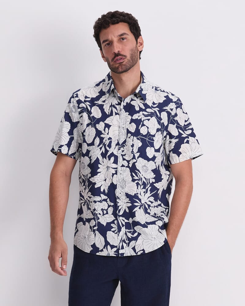 Gardner Short Sleeve Print Shirt in NAVY