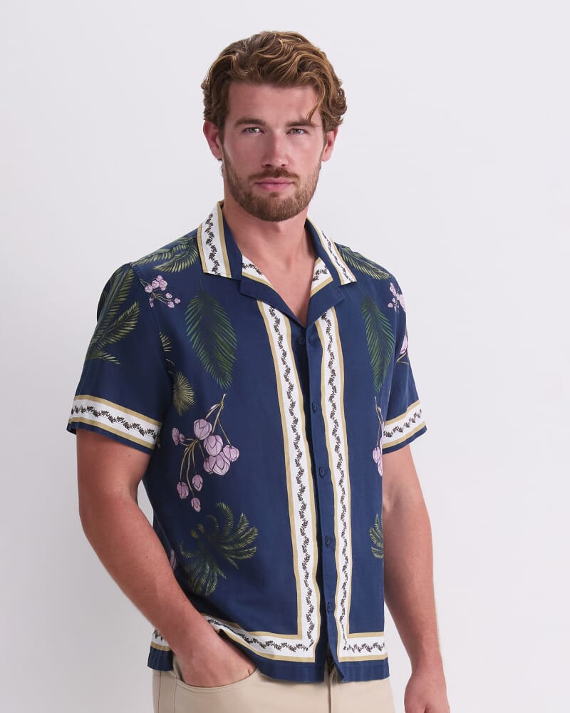 Hamlyn Short Sleeve Resort Shirt in NAVY MULTI