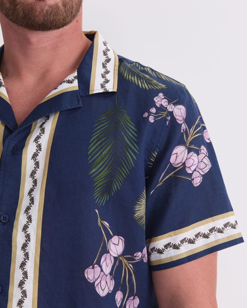 Hamlyn Short Sleeve Resort Shirt in NAVY MULTI