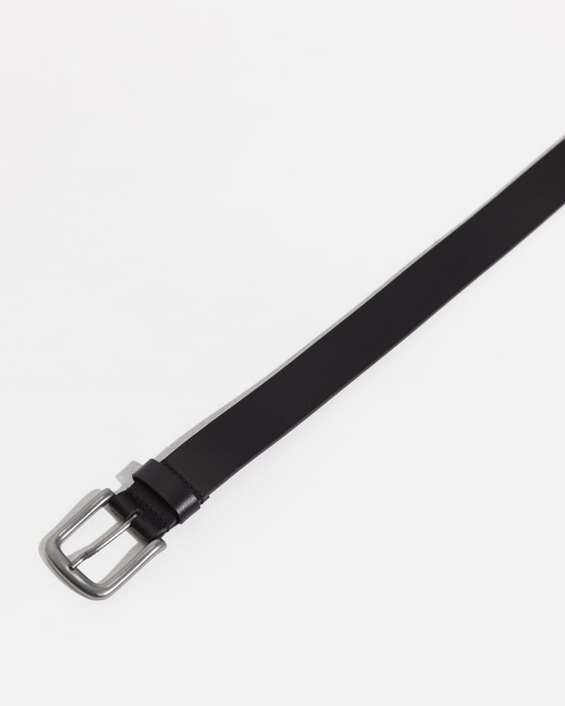 Torra Leather Belt in BLACK
